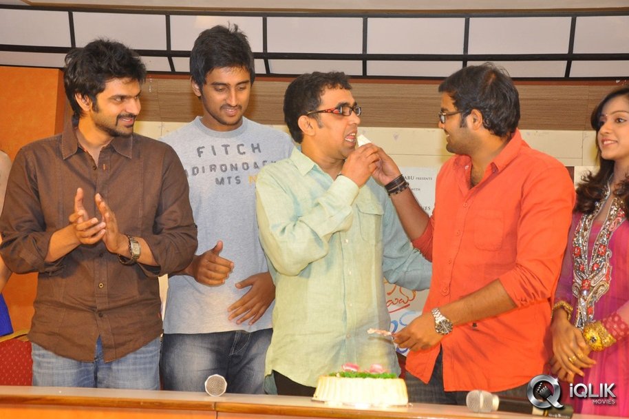 Prema-Ishq-Kaadhal-Success-Meet